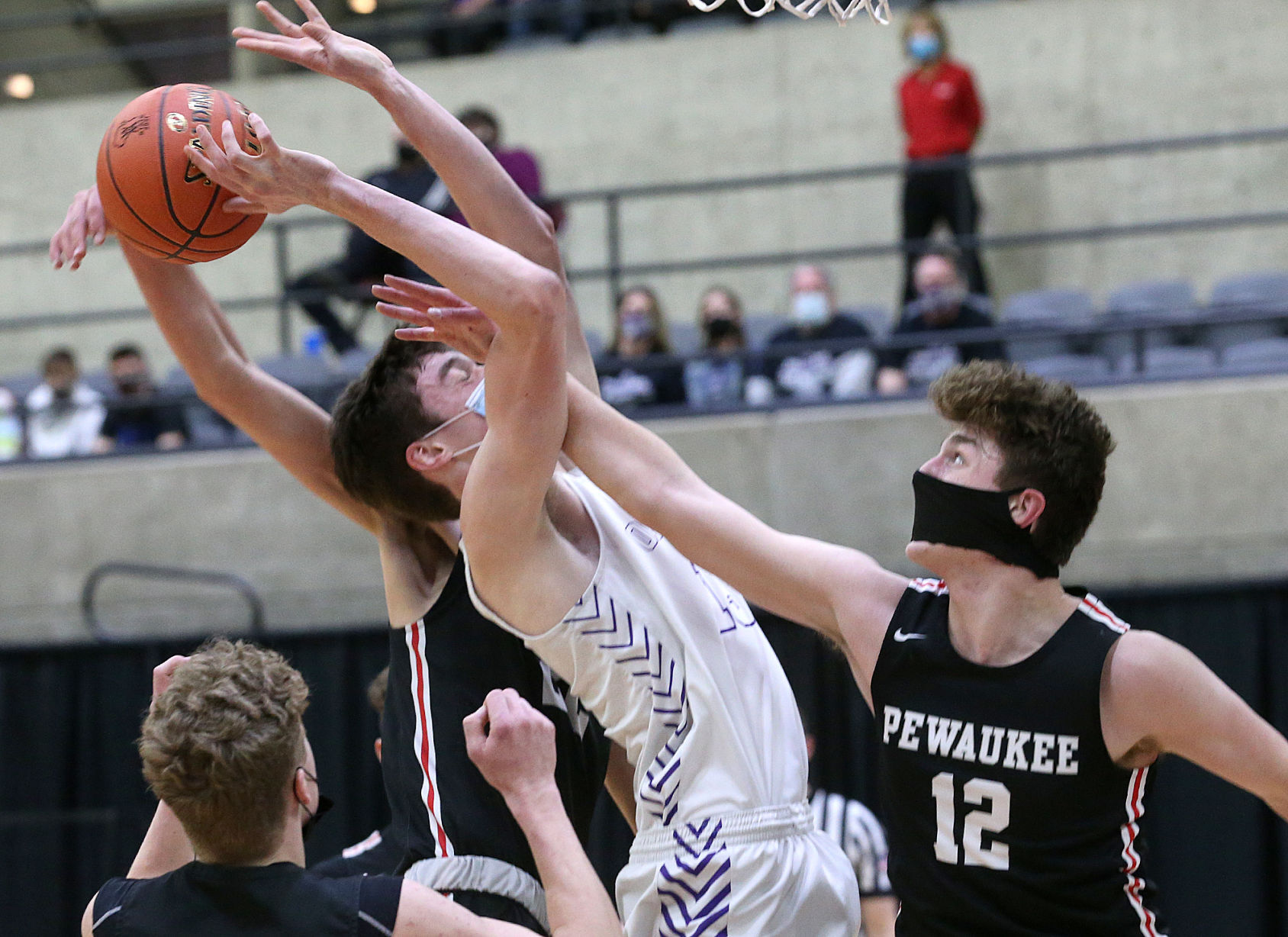 March 5: Pewaukee vs Onalaska